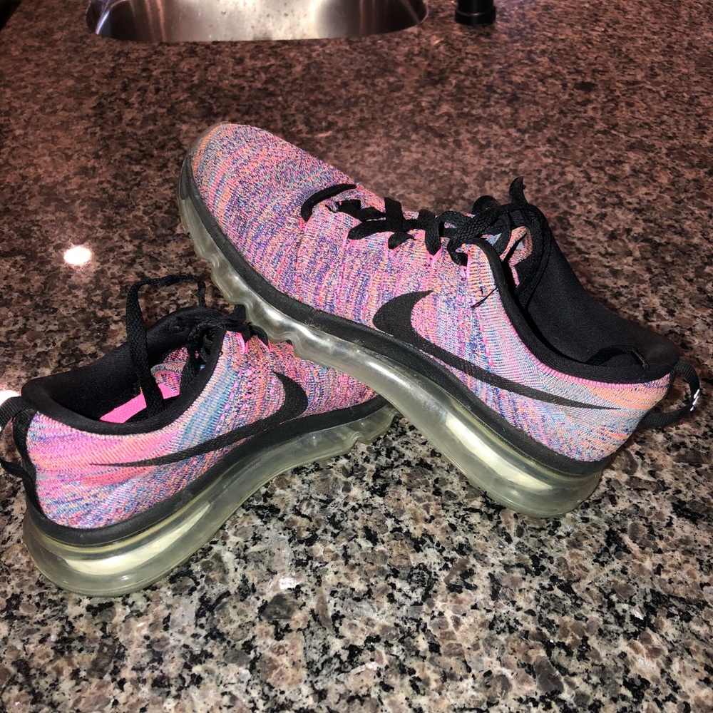 Nike flyknit max running shoes